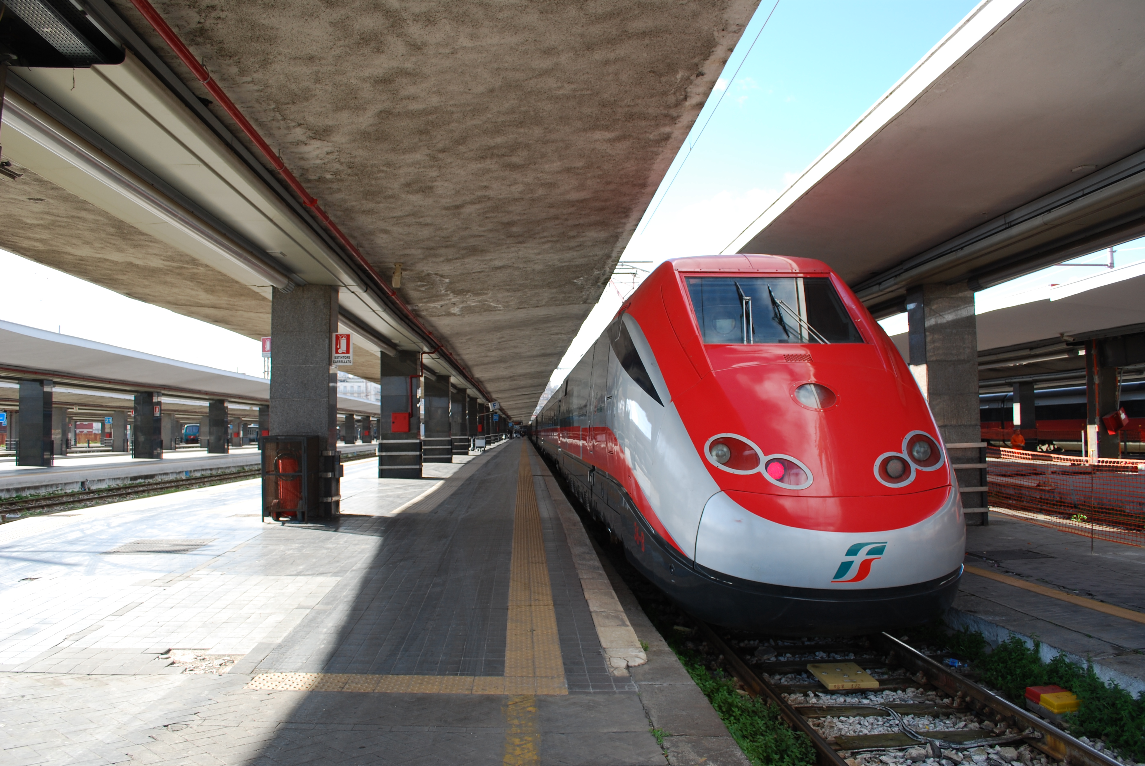 Frecce, Trenitalia valuta una riduzione dell'offerta dalla prossima settimana