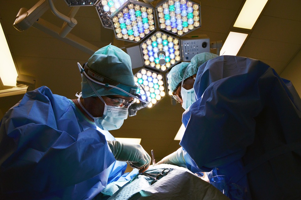 Covid, esperti: con blocco interventi chirurgici a rischio i pazienti più fragili