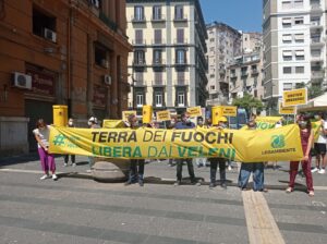 Al via #liberidaiveleni, la campagna di Legambiente parte dalla Terra dei Fuochi