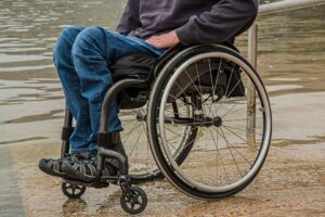 Telefonia, agevolazioni per utenti con disabilità: domande entro il 1° aprile