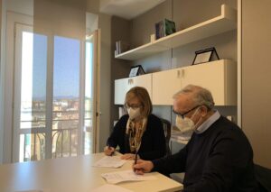 MDC firma Protocollo d’Intesa con Confcommercio Professioni (Anna Rita Fioroni e Antonio Longo - Fonte: MDC)