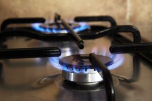 Decreto aiuti quater, prorogata al 10 gennaio 2024 la fine del mercato tutelato del Gas