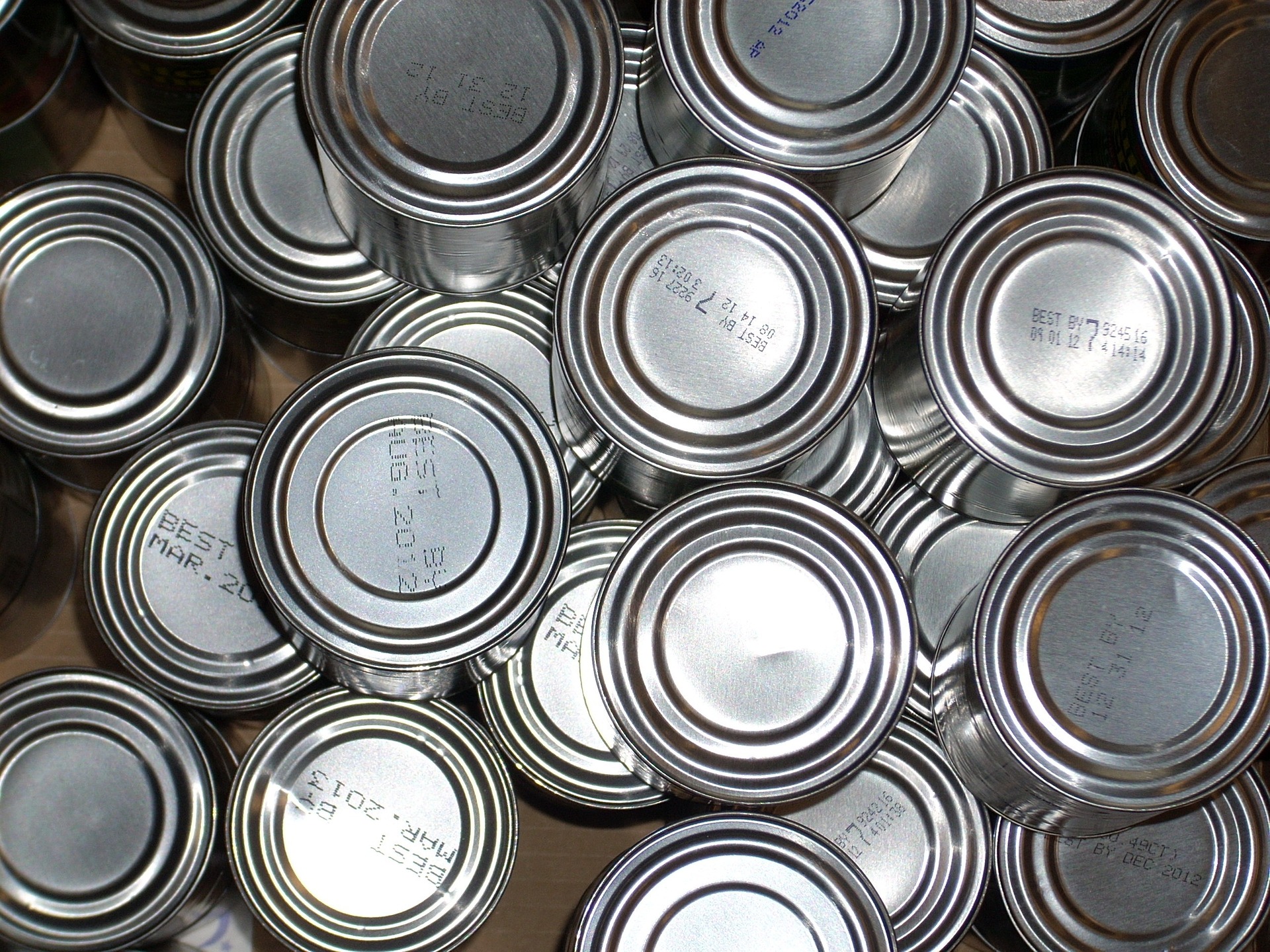tin-cans-622683_1920