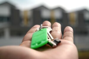 Caro-affitti, Milano la città più cara. Codacons: locali non a norma affittati a prezzi stratosferici
