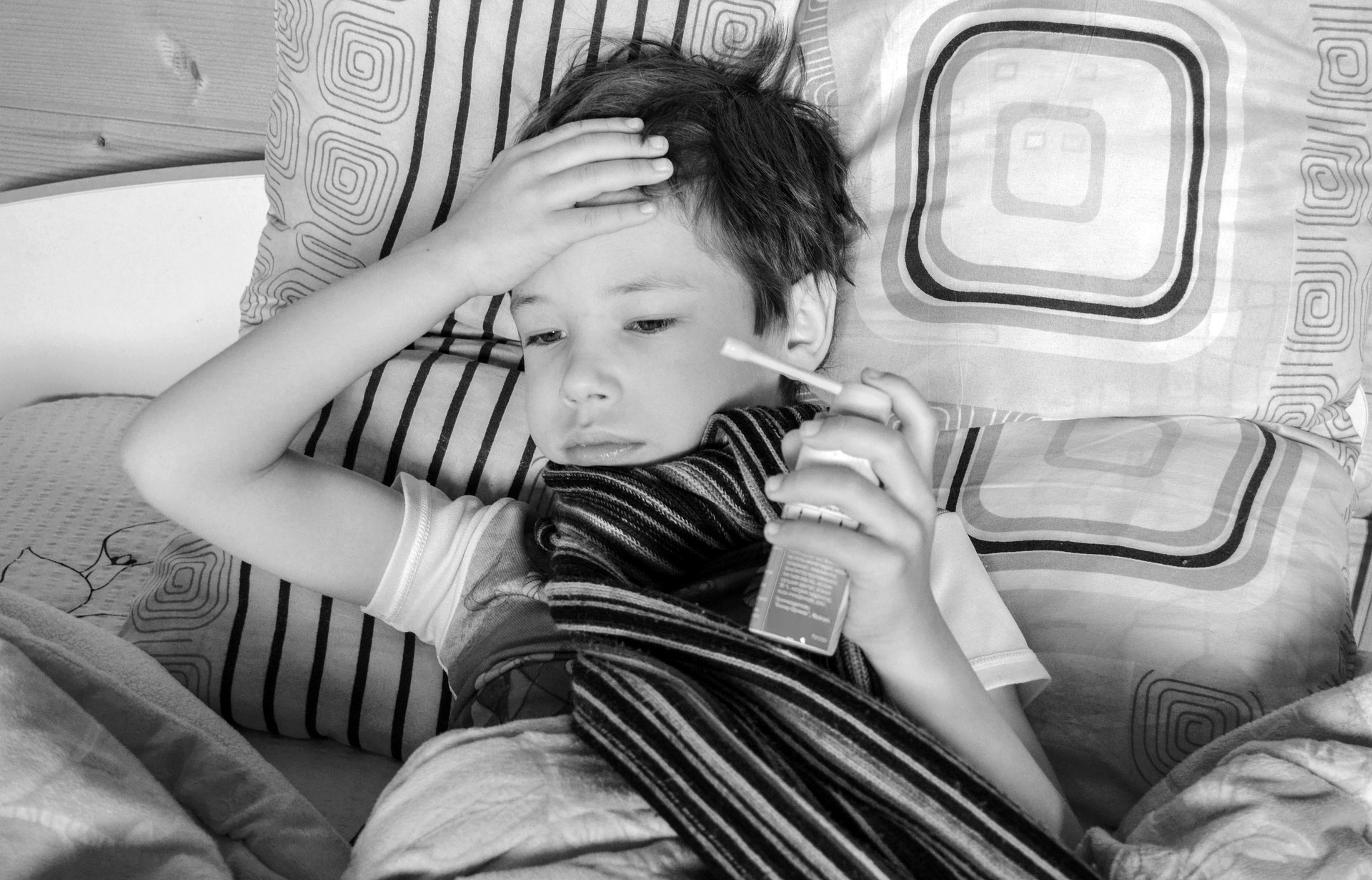 https://pixabay.com/it/photos/medicinale-bambino-malato-5185734/