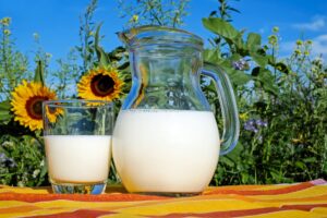 Rincari a doppia cifra per i latticini, Assoutenti: i consumatori rinunciano alla qualità