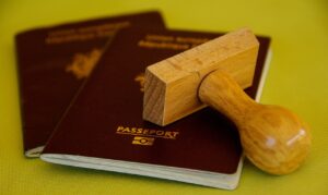 Passaporto, Altroconsumo: peggiorano i tempi di attesa per rinnovo e rilascio