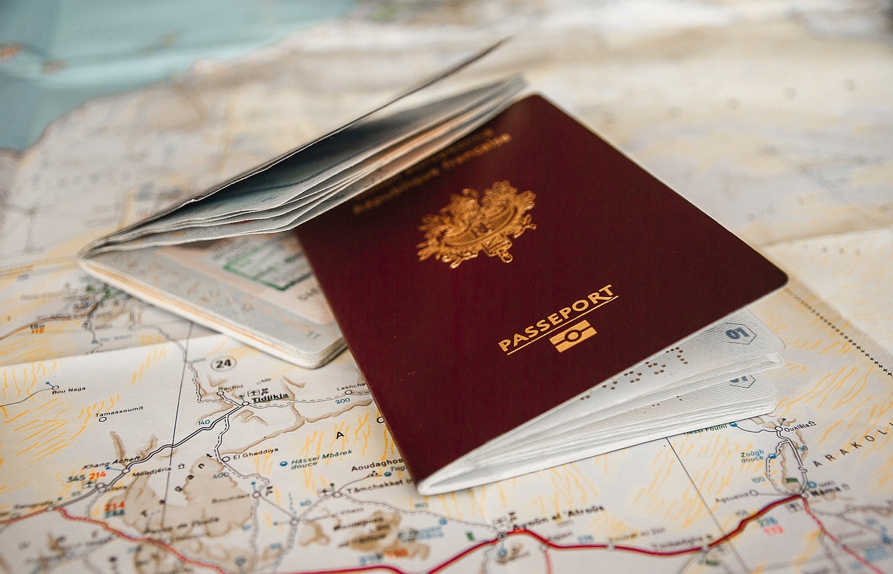 Passaporto, Altroconsumo: peggiorano i tempi di attesa e i costi sono alti