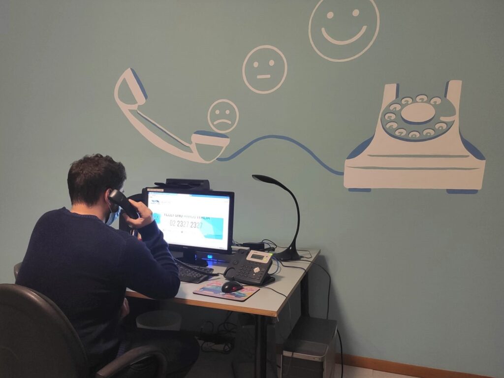 Telefono Amico Italia: servizio non stop dalle 10 della Vigilia di Natale alla mezzanotte di Santo Stefano