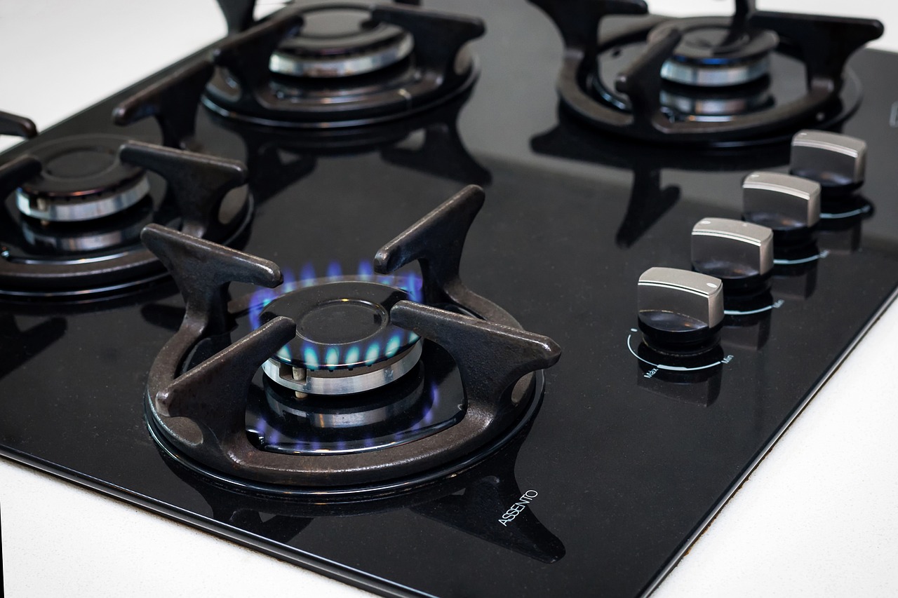 https://pixabay.com/it/photos/stufa-a-gas-gas-arancia-cucina-1776648/