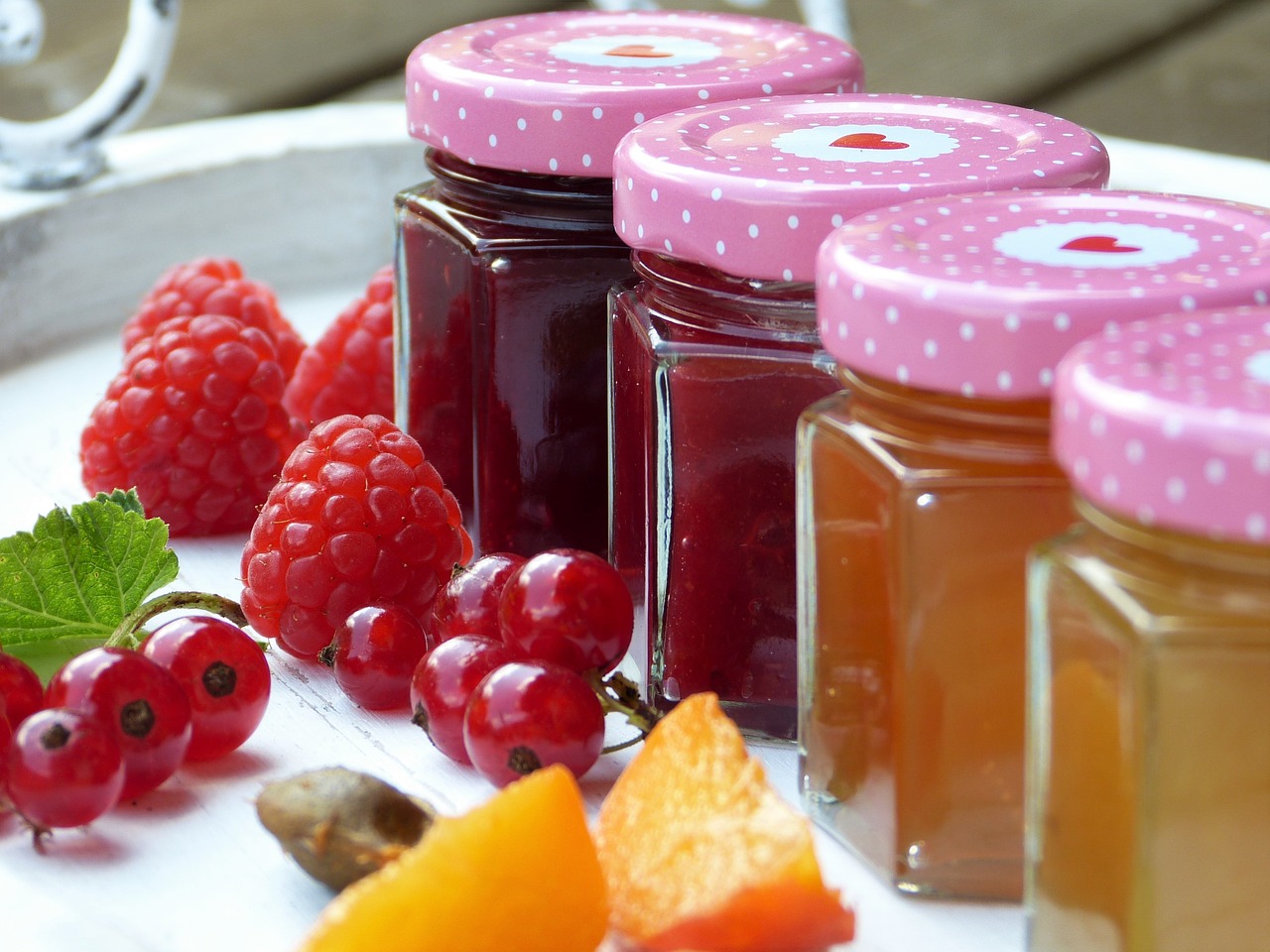 https://pixabay.com/it/photos/frutta-marmellata-lamponi-raccolto-3489313/