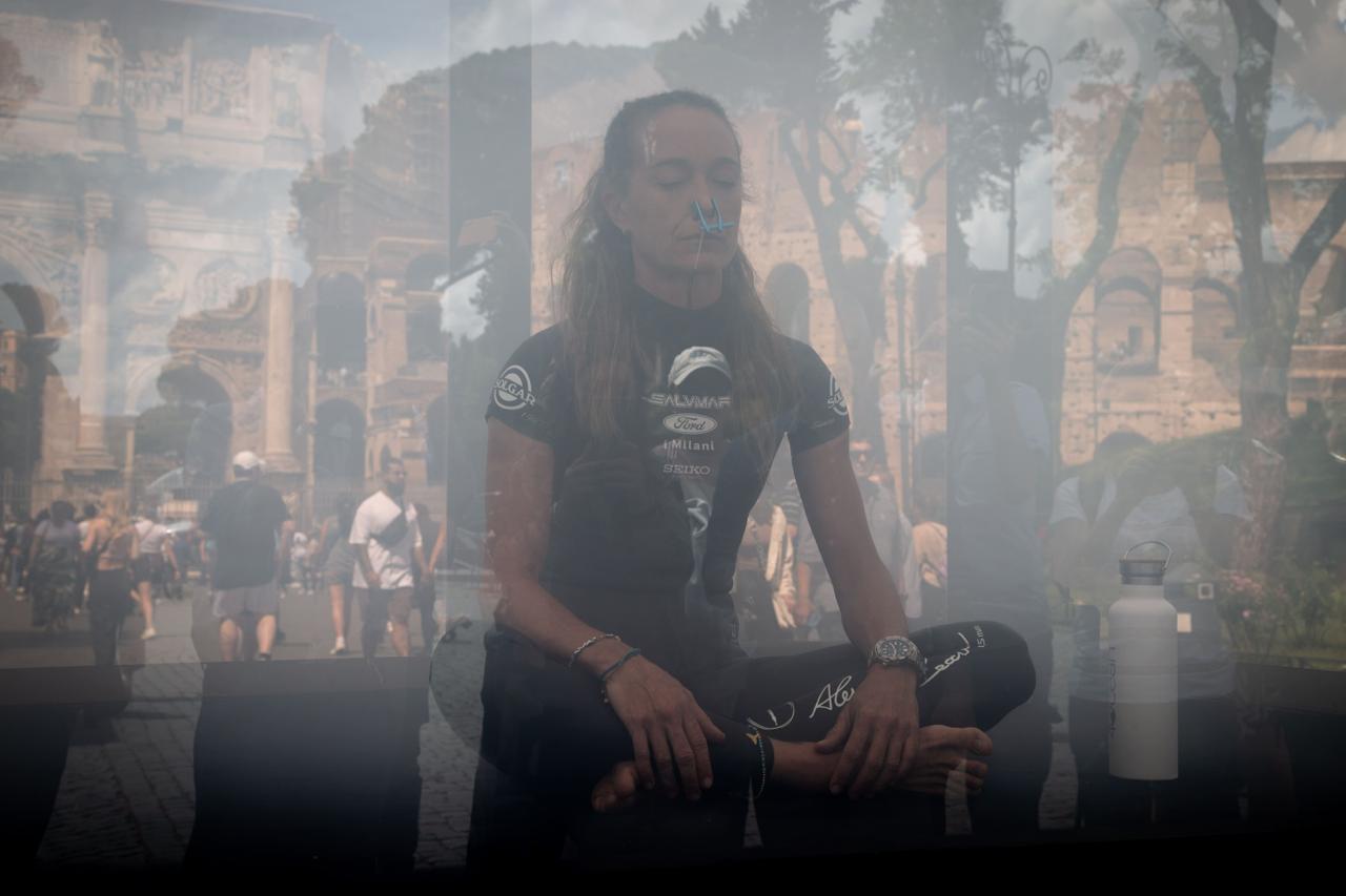 apnea against pollution, la performance contro l'inquinamento