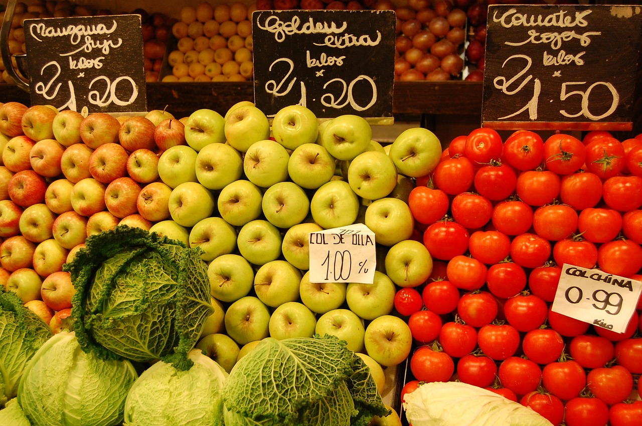 https://pixabay.com/it/photos/frutta-mercato-food-cibo-alimenti-2954698/