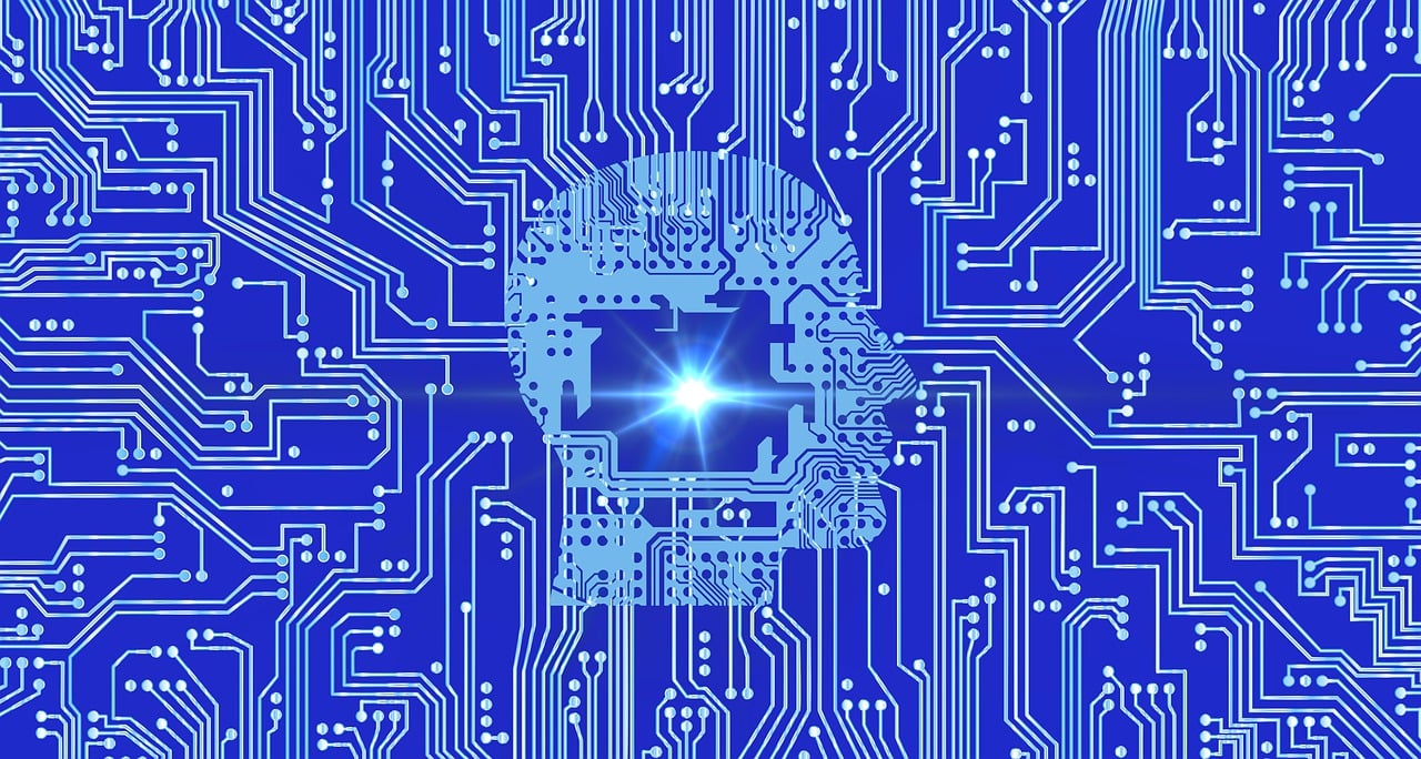 https://pixabay.com/it/photos/tecnologia-circuito-pensione-testa-7772914/