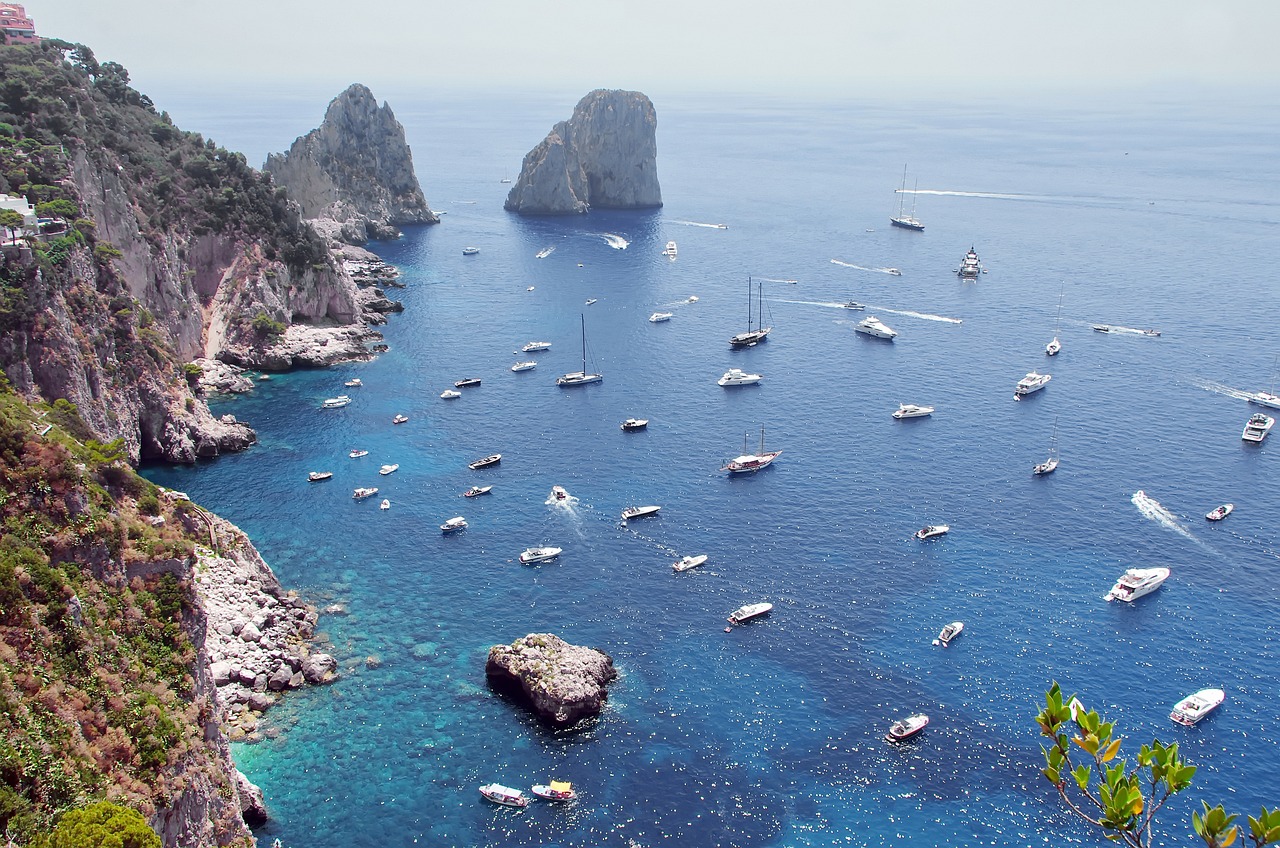 https://pixabay.com/it/photos/italia-capri-panorama-porta-2484493/