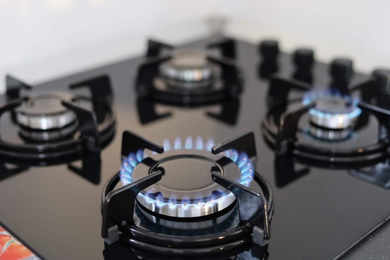 https://pixabay.com/it/photos/gas-stufa-fuoco-bruciare-energia-7634557/