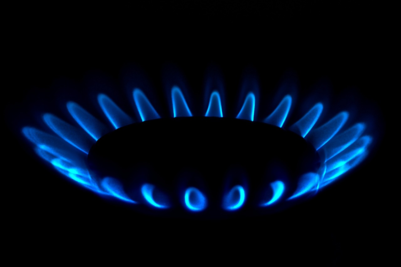 https://pixabay.com/it/photos/stufa-a-gas-fiamma-bruciatore-stufa-7075036/