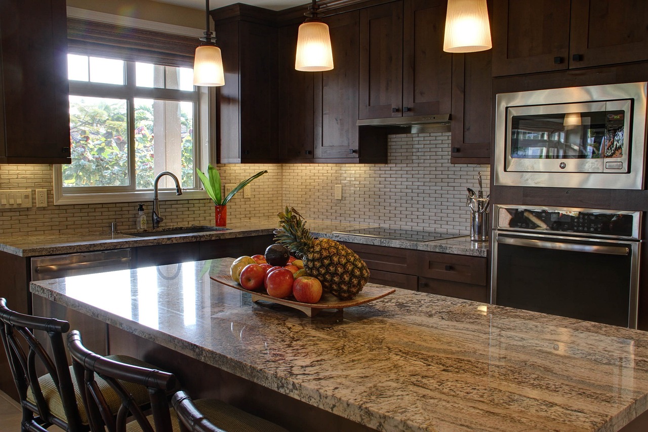 https://pixabay.com/it/photos/casa-cucina-moderno-cucina-di-lusso-1416381/