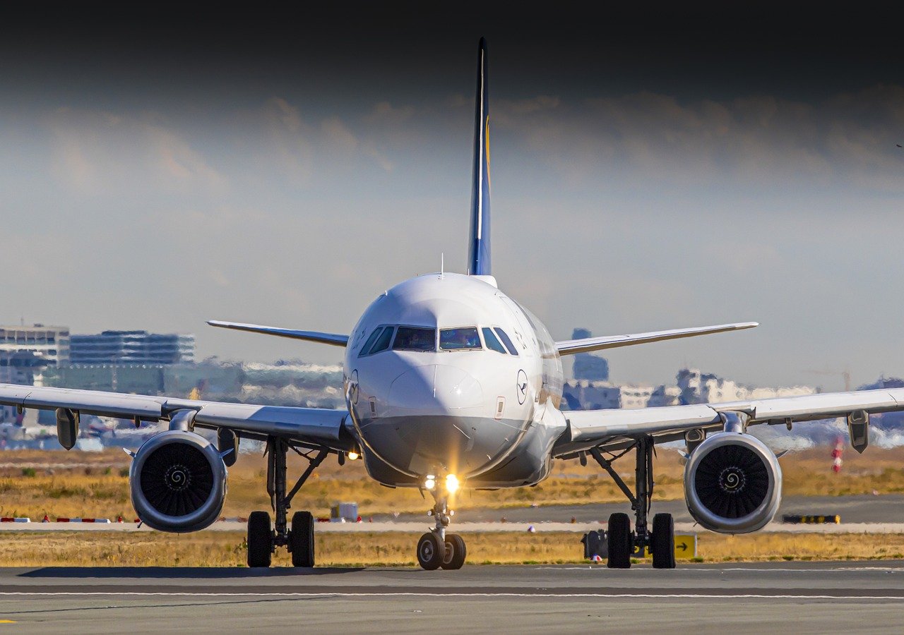 Trasporto aereo, Tar Piemonte: nessun obbligo di conciliazione per le richieste di compensazione pecuniaria