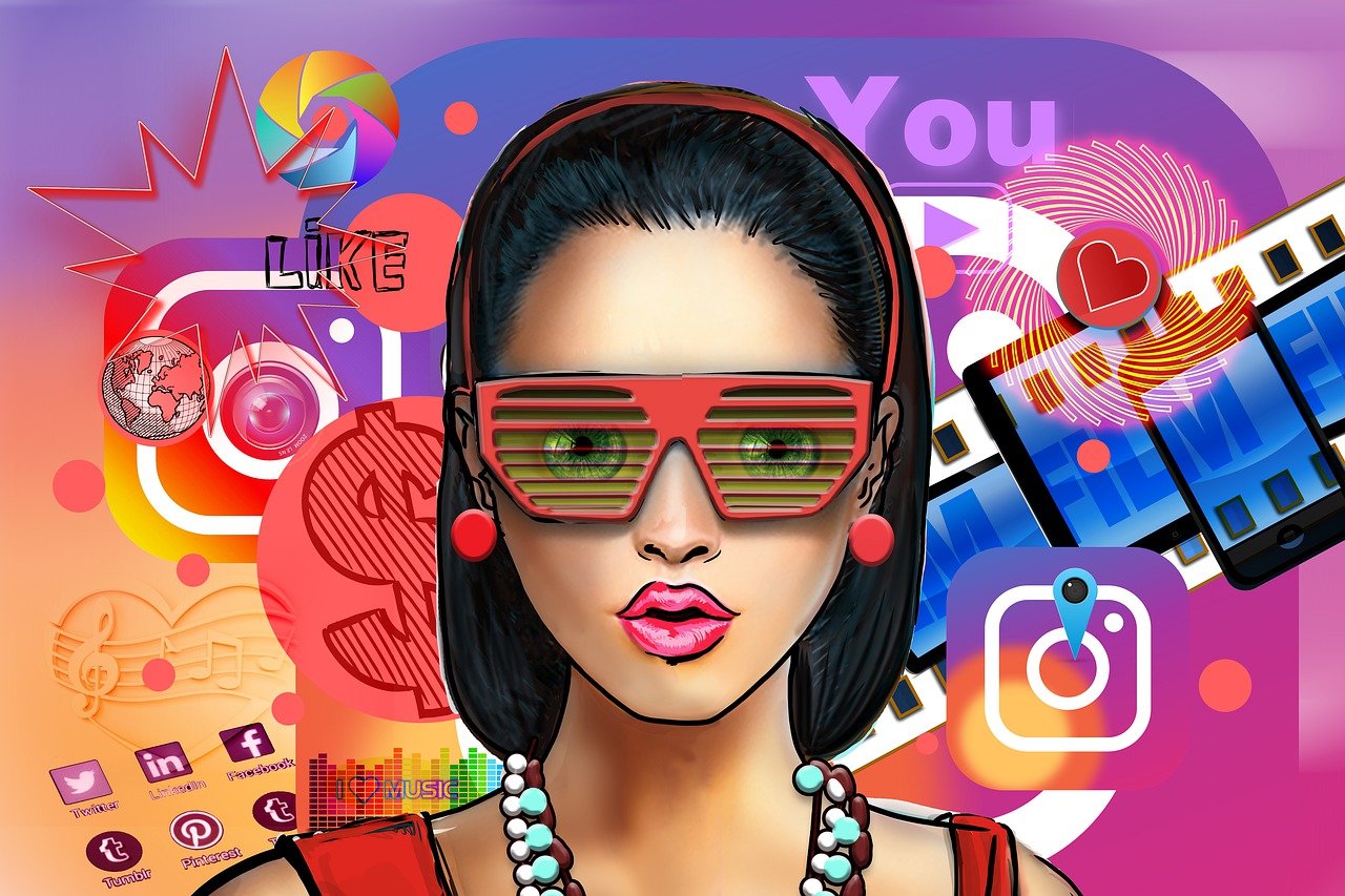 https://pixabay.com/it/illustrations/influencer-social-media-donna-4492841/