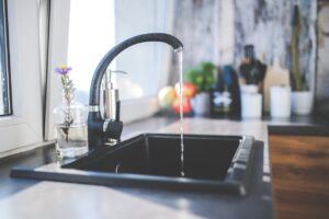 Servizio idrico, Cittadinanzattiva: 500€ la spesa media per la bolletta dell'acqua nel 2024