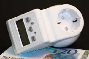 Decreto bollette, via libera della Camera alla fiducia. UNC: bene il bonus, ma occasione persa