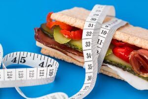 Diete e pacchetti fitness, Federconsumatori-Isscon: attenzione ai falsi nutrizionisti