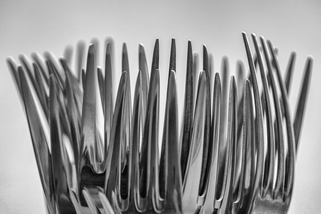 Posate, materiali a contatto con alimenti
