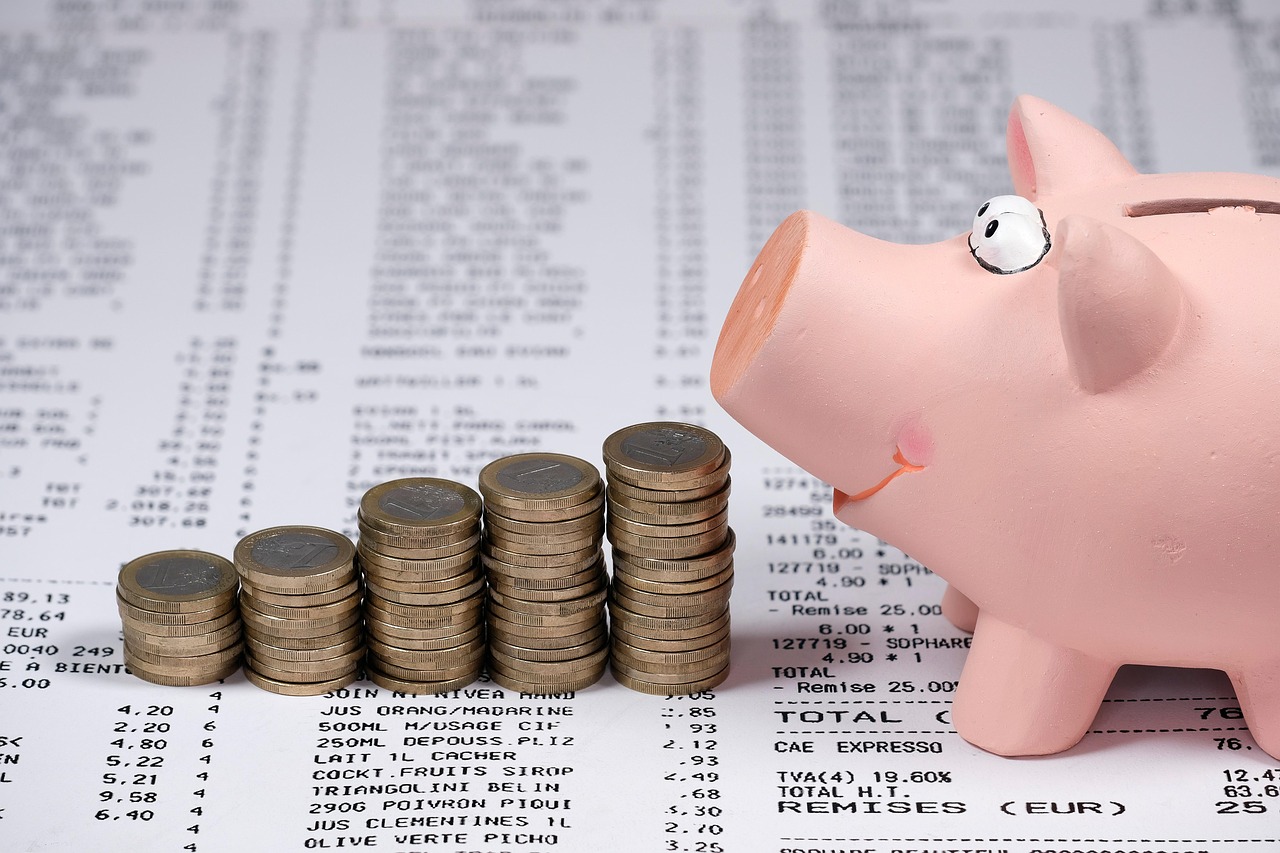 https://pixabay.com/it/photos/salva-soldi-salvadanaio-finanza-5906402/