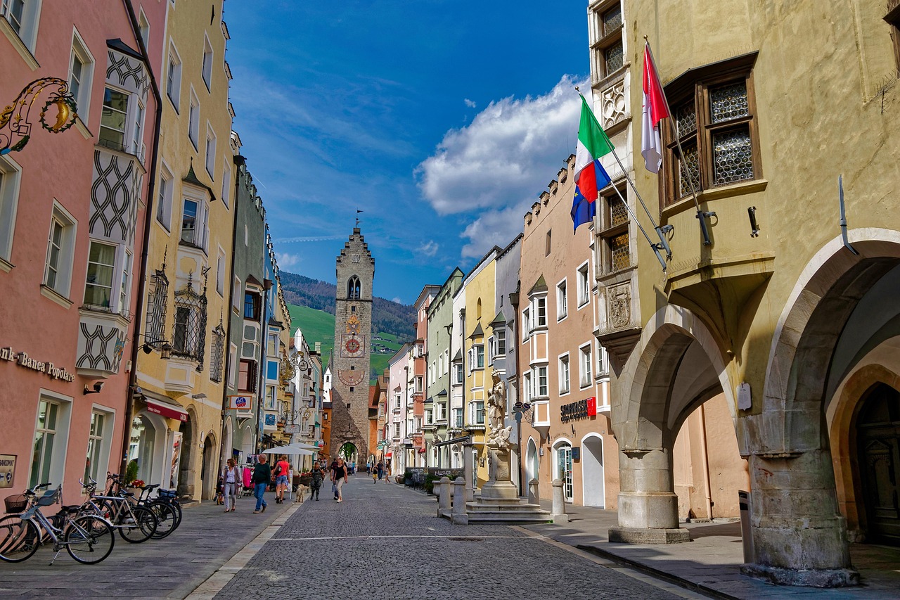 town-square-7694683_1280