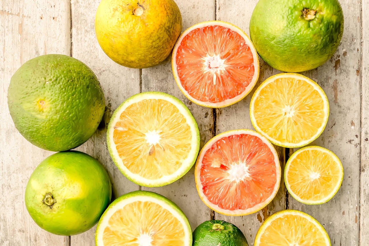 https://pixabay.com/it/photos/arance-frutta-cibo-fresco-sano-4663073/