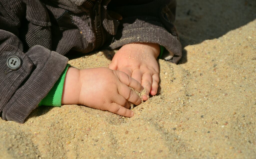 Mortalità infantile, nel 2024 sono morti 4,9 milioni di bambini sotto i 5 anni