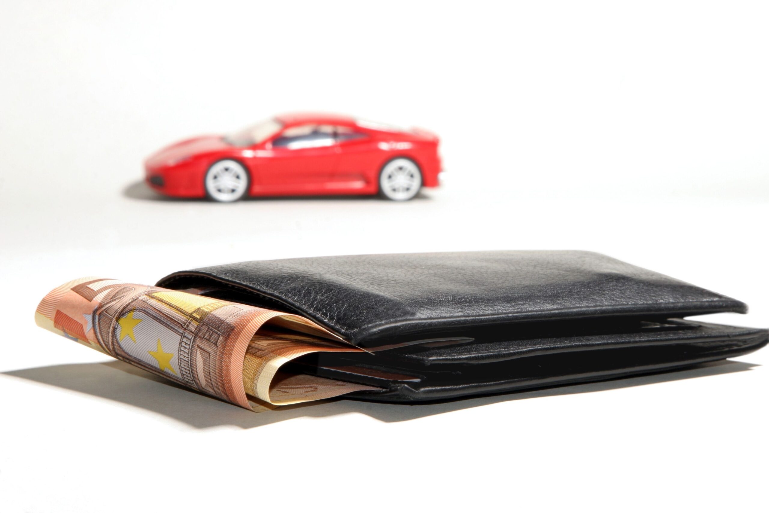 https://pixabay.com/it/photos/finanziamento-auto-finanziamento-2157347/