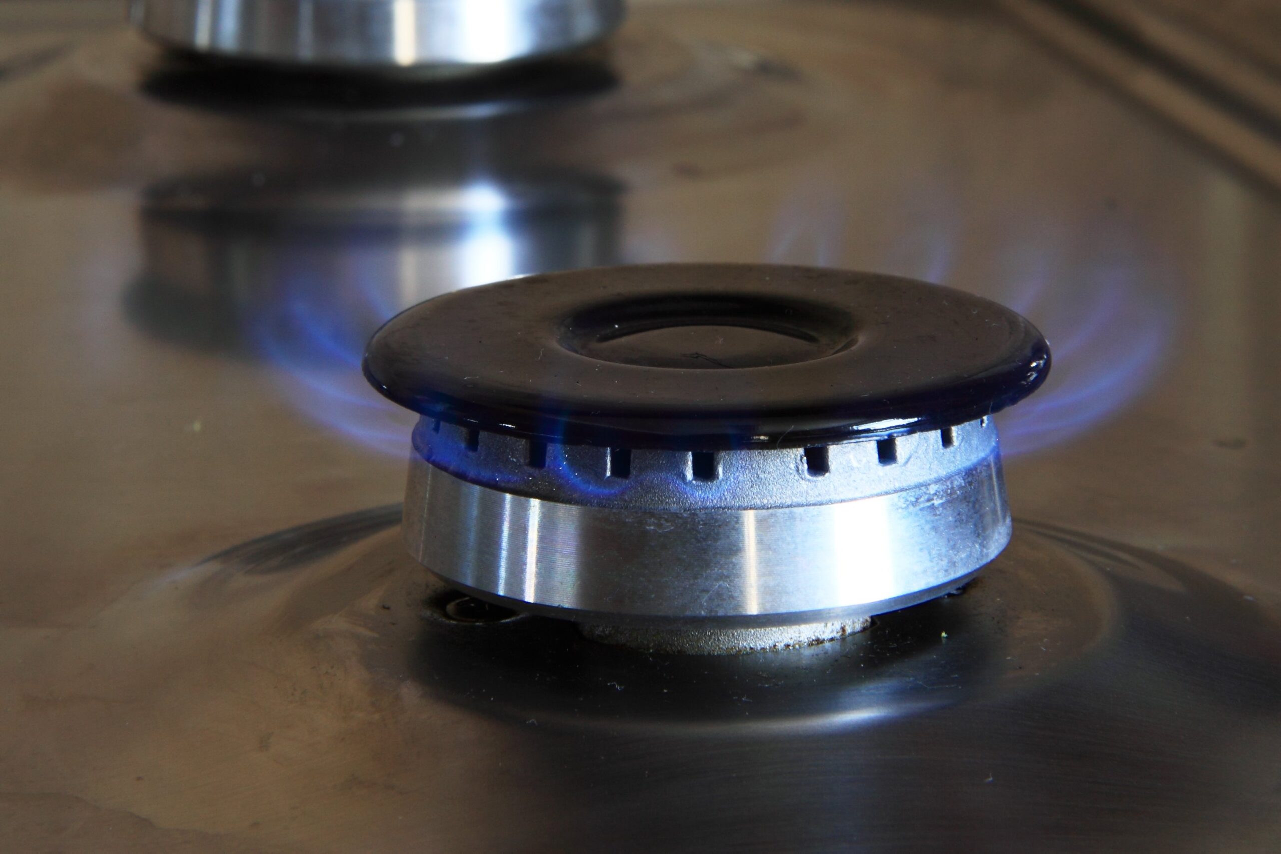 Bolletta del gas in aumento a maggio, ARERA: +0,9% rispetto ad aprile