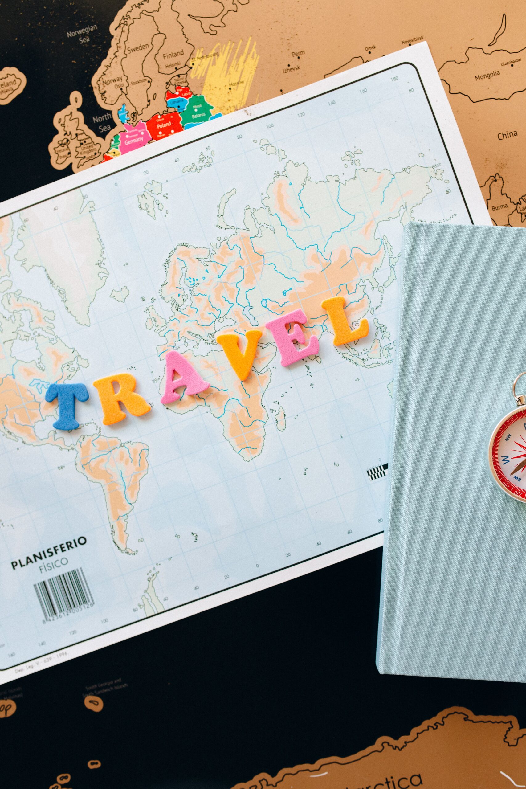 https://www.pexels.com/it-it/foto/vacanza-viaggio-avventura-lettere-7235915/
