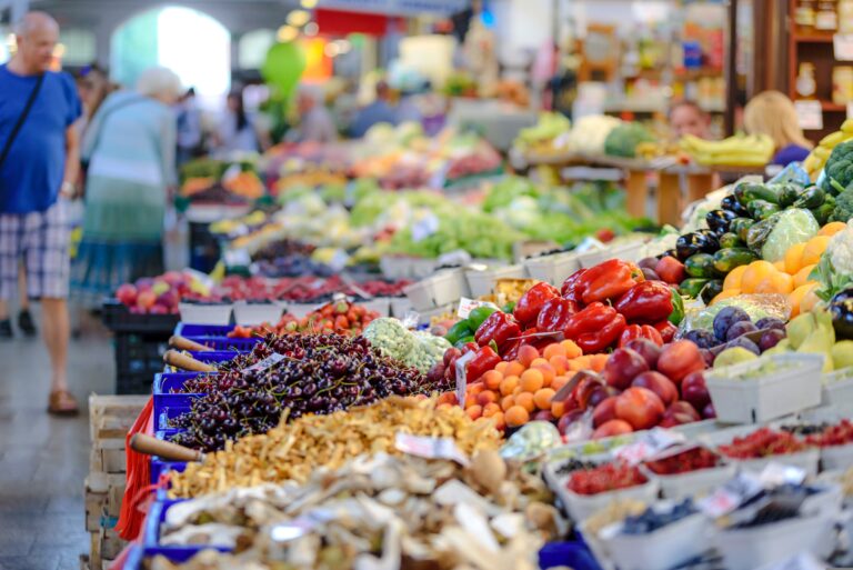 Spreco alimentare, Waste Watcher: ogni italiano spreca 493,7 grammi di cibo alla settimana