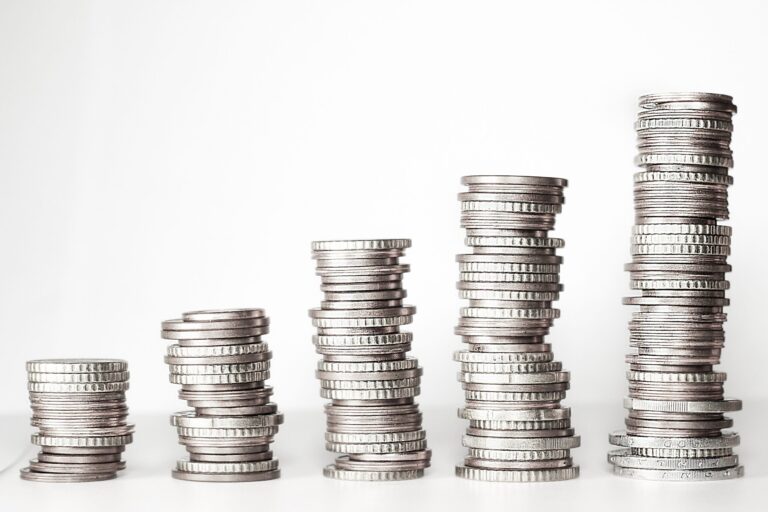 Rincari, Federconsumatori: in arrivo una stangata autunnale di 2.959,42 euro