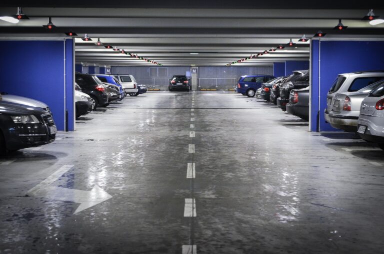 Parcheggi privati degli esercizi commerciali, CTCU: attenzione alle penali contrattuali