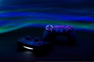 https://pixabay.com/it/photos/console-di-gioco-sony-videogiochi-6603120/